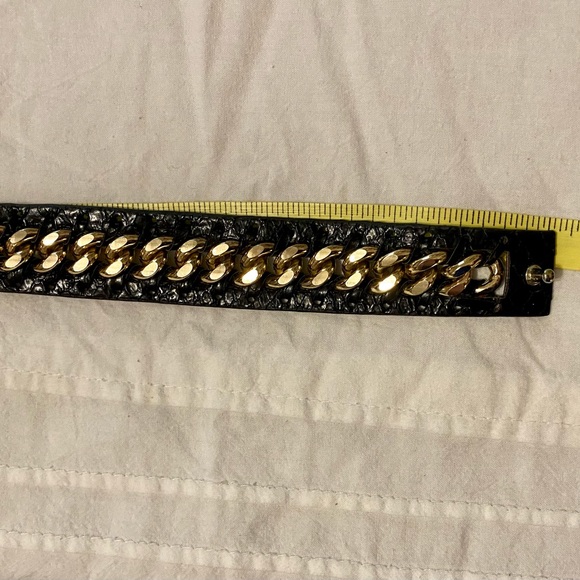 Fabulous Black Chain Link wrist Cuff - Picture 10 of 12